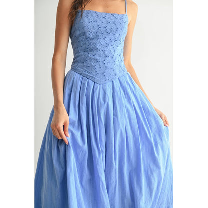 ELEGANT BLUE EYELET LACE MIDI DRESS: BLUE