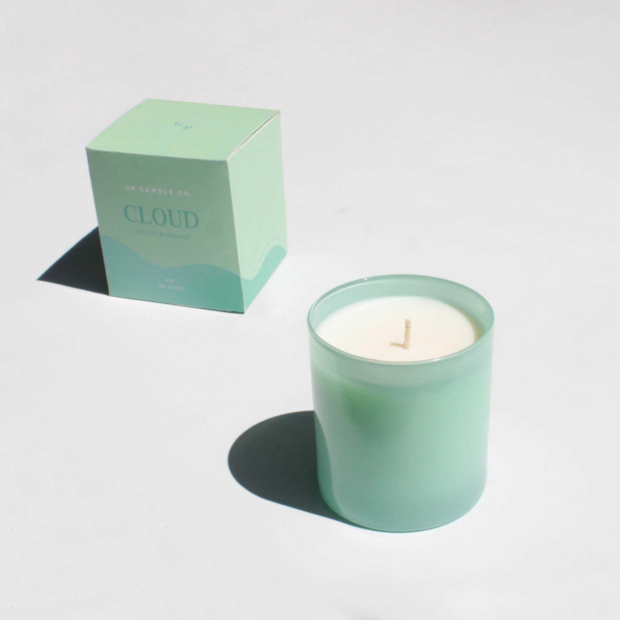 Cloud 9 oz. Hue Candle (Violet Blossoms)