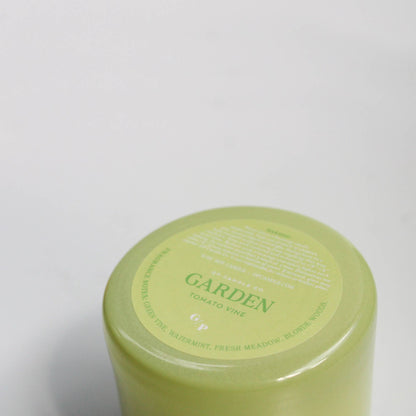 Garden 9 oz. Hue Candle (Tomato Vine)